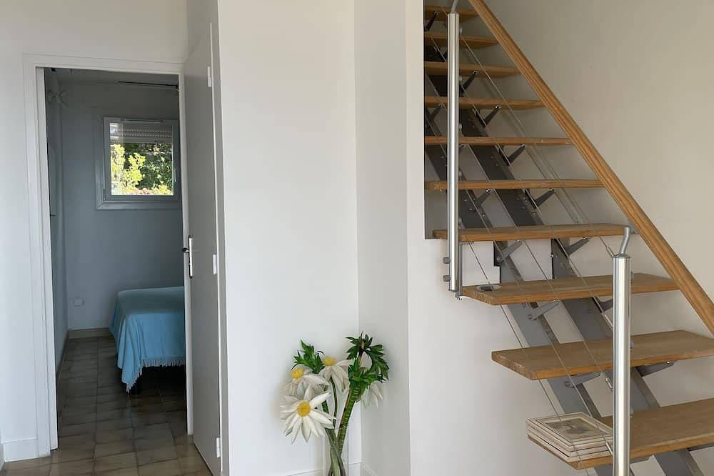 Ganze Wohnung, 5 bedroom house 12 minutes walk from the sea Exceptional 180° view Quiet in Pietrosella, Ajaccio und Umgebung