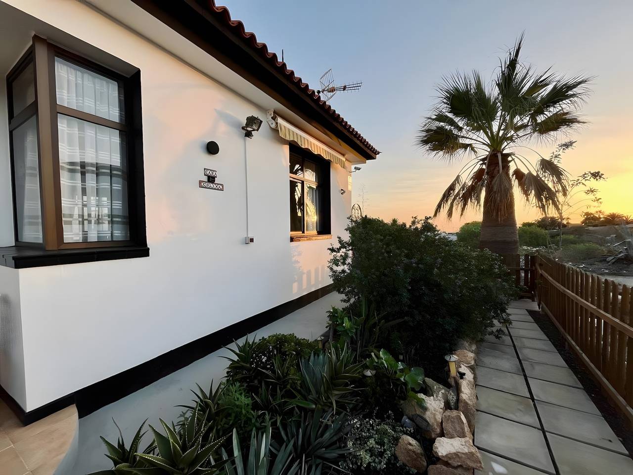 Ferienhaus 'Casa Colina Tenerife' mit Meerblick, Balkon und Wlan in Granadilla de Abona, Teneriffa Süd