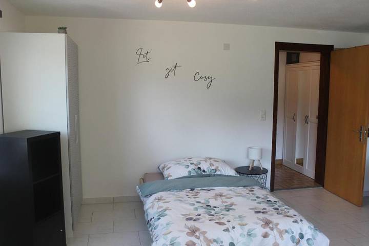 Gîte pour 3 personnes, avec vue et terrasse, animaux acceptés à Viège