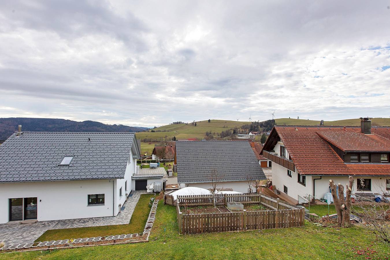 Ganze Wohnung, Ferienwohnung Alpensicht mit Bergblick, Balkon und Wlan in Schopfheim, Südschwarzwald