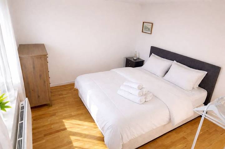 Appartement entier, Jeanne d’Arc – Séjour de charme centre historique in Loches, Région de Loches