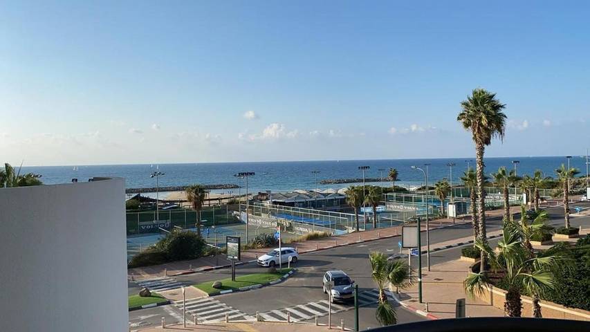 Appartement de vacances pour 2 personnes, avec piscine ainsi que balcon et vue