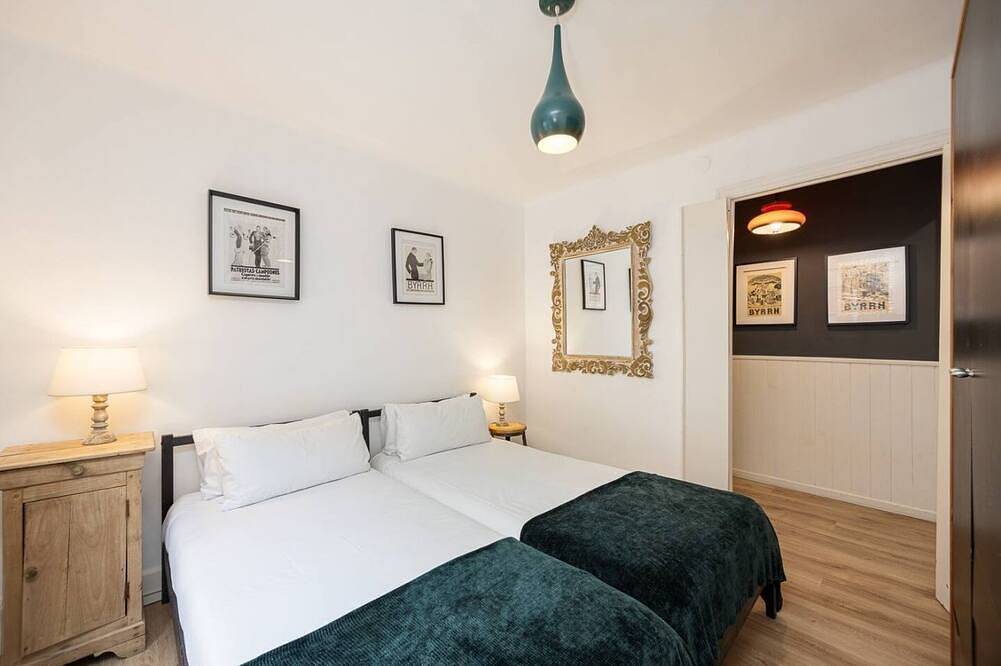 Apartamento entero, Apartamento vintage de 3 dormitorios in Hospitalet de Llobregat, Barcelonés