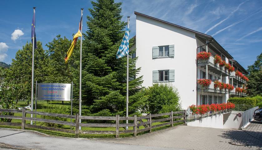 Ferienwohnung für 4 Personen, mit Balkon und Garten sowie Sauna