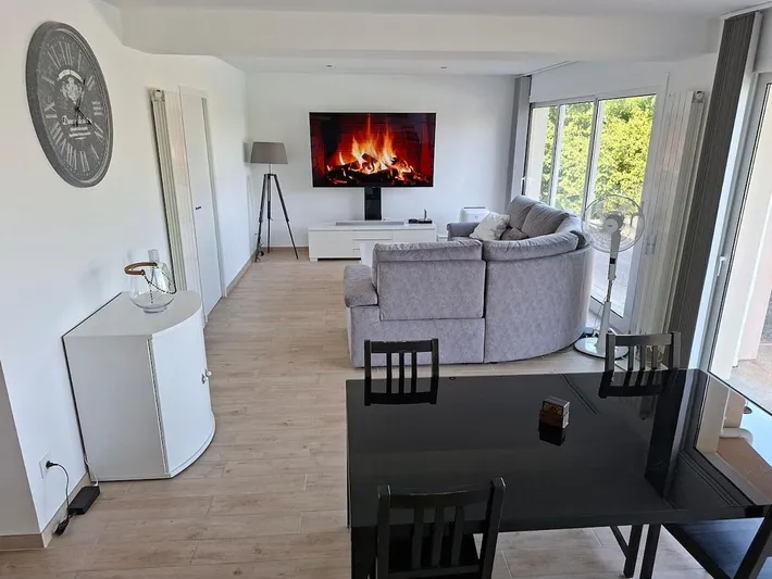 Villa pour 8 personnes, avec vue ainsi que terrasse et piscine - 1