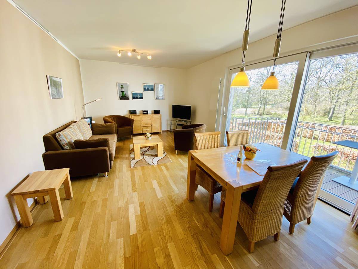 Ganze Wohnung, Residenz im Kurpark, Parkblick in Warnemünde Strand, Rostock