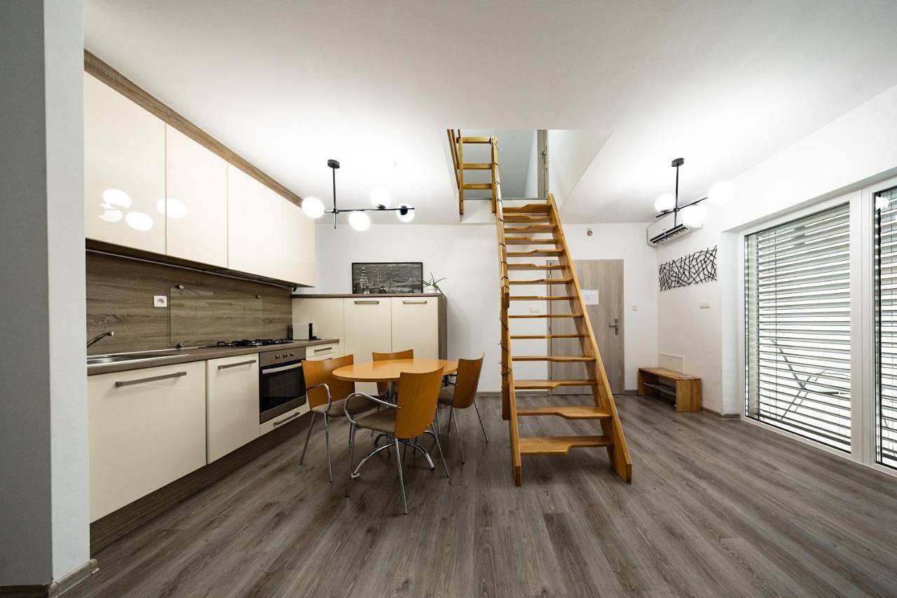 Geheel appartement, Two-Bedroom Apartment in Bratislava, Bratislava (regio)