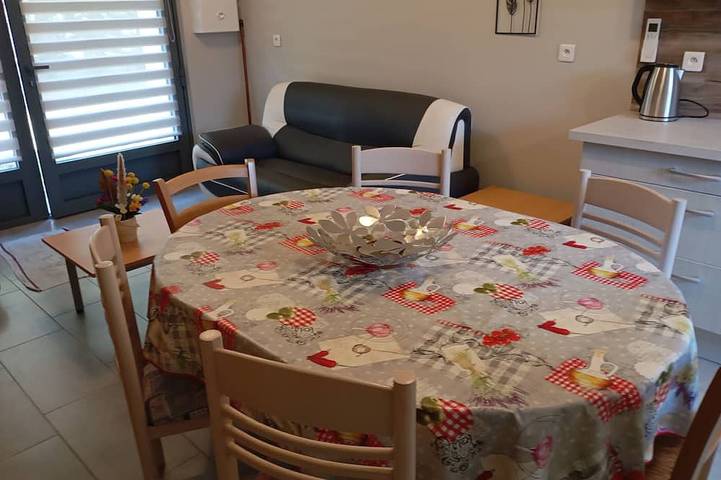 Gîte pour 6 personnes, avec jardin