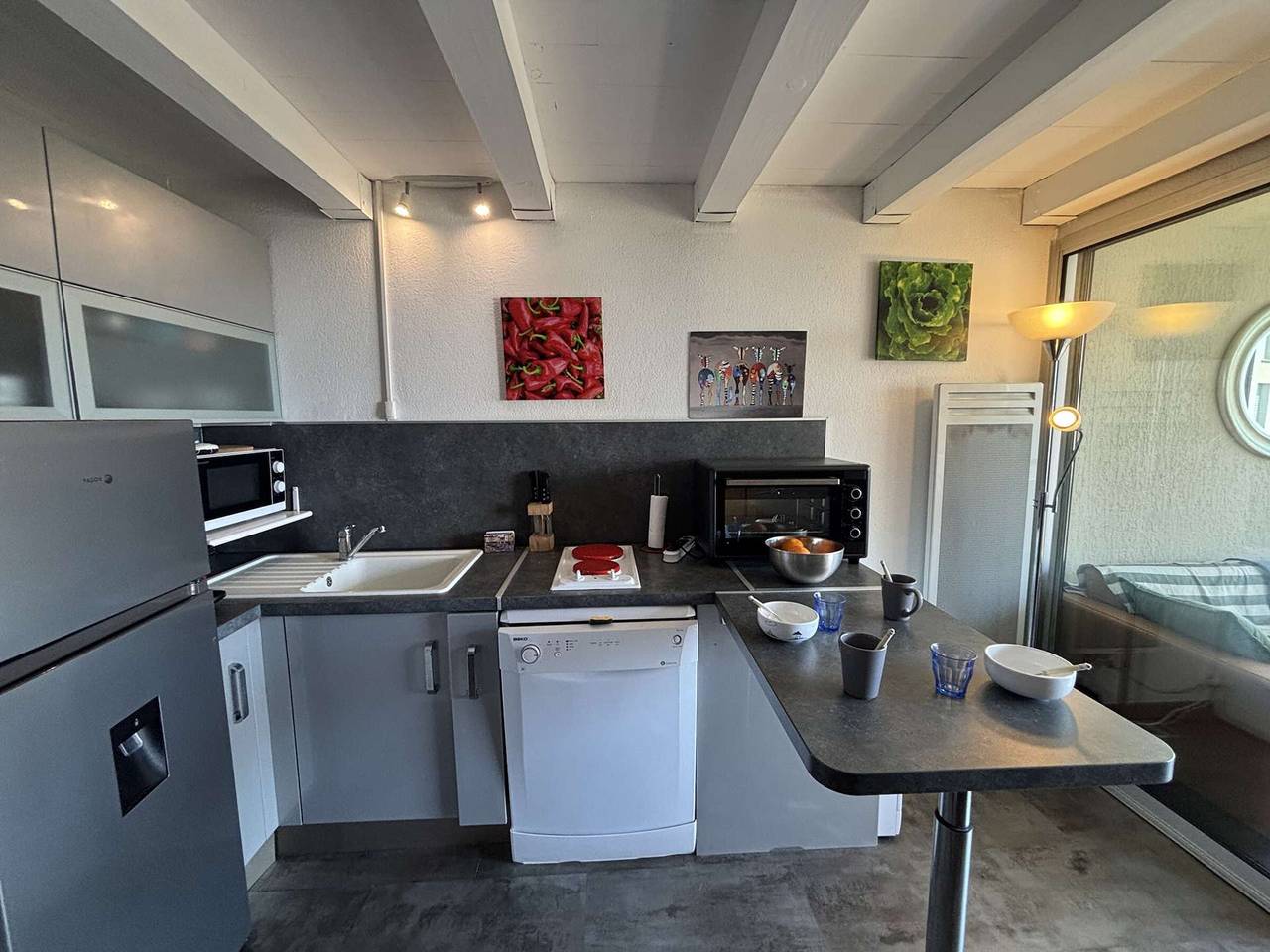 Appartement entier, Appartement cosy avec parking, vue mer - 4 pers. in Sanary-sur-Mer, Côte méditerranéenne (France)