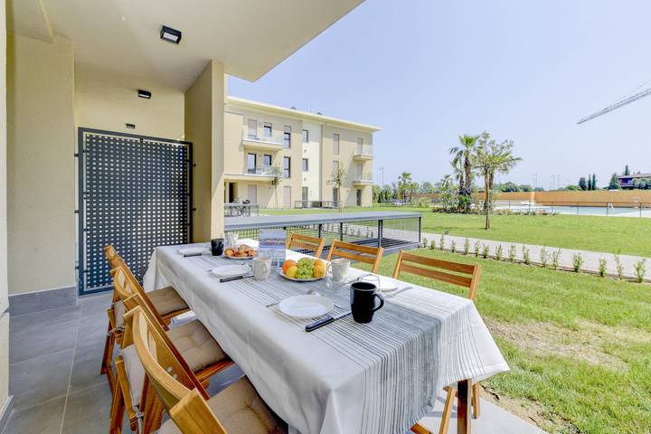 Ferienwohnung für 6 Personen, mit Terrasse und Garten - 1