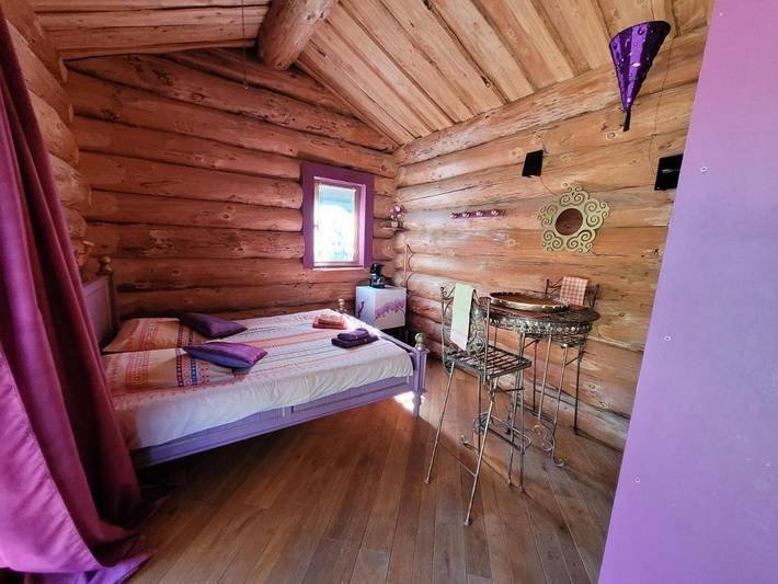 Camping pour 5 personnes, avec vue ainsi que terrasse et jardin dans l' Aube - 3