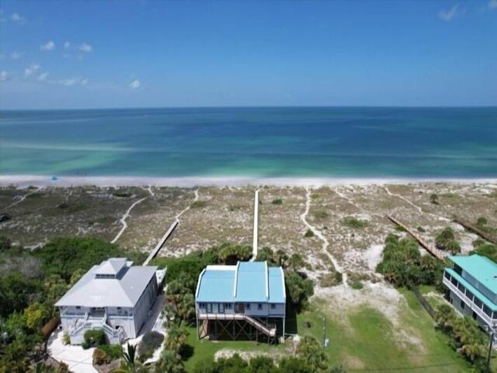 Vacation rental for 6 people, with balcony, with pets in Little Gasparilla Island
