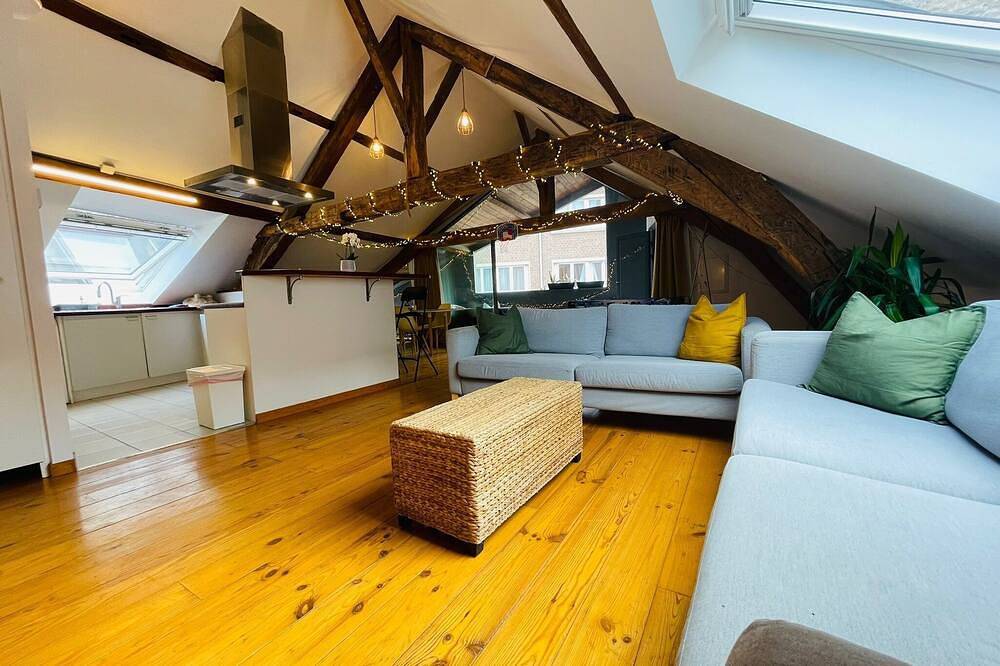 Ganze Wohnung, Charming Downtown Loft Chalet With Private Parking in Brüssel, Brüssel und Umgebung