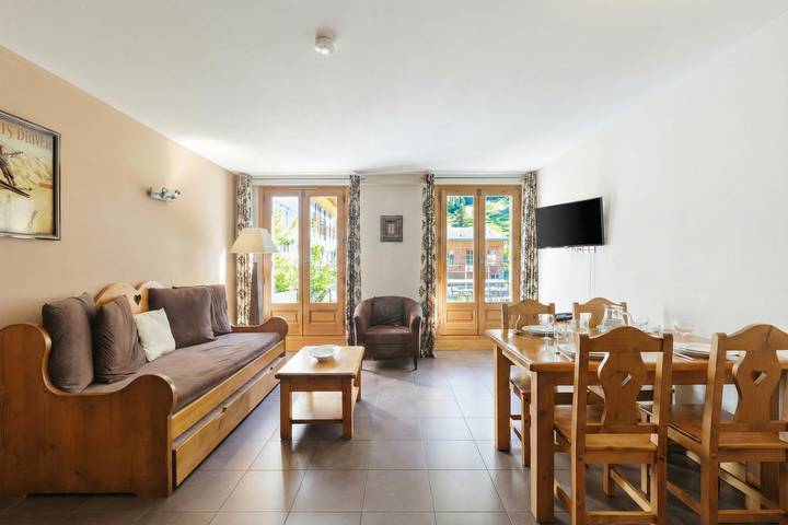 Ganze Wohnung, V Loriaz 13: Beside Ski Lift; Pool, Sauna & Gym in Vallorcine, Region Bonneville