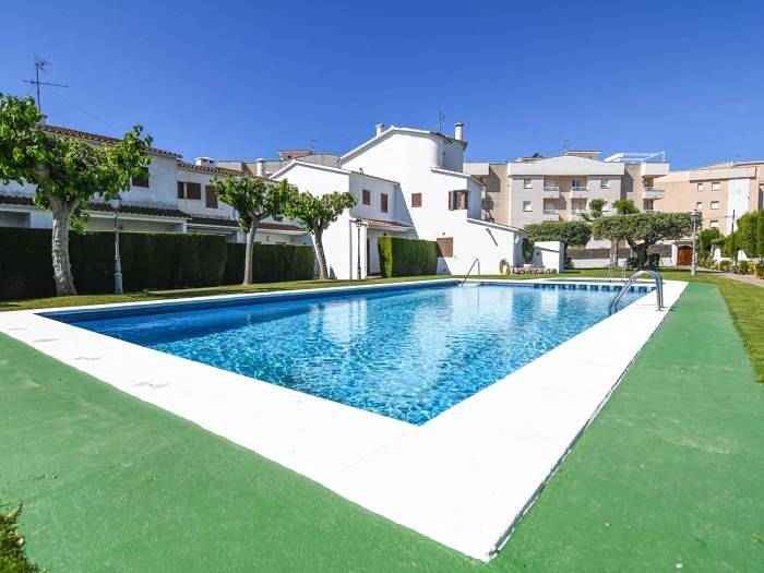 Casa de vacaciones para 8 personas, con piscina y jardín - 1