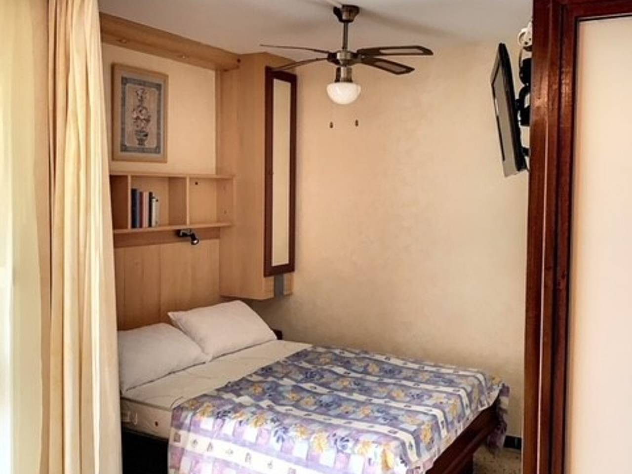 Entire studio, Cozy apartment near thermal baths, pets allowed in Balaruc-les-Bains, Mediterranean Coast (France)