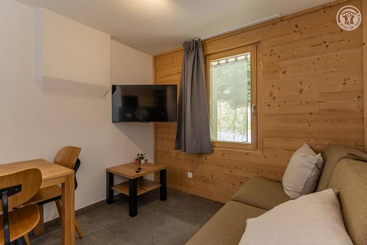 Gîte pour 2 personnes, avec terrasse à La Léchère - 4