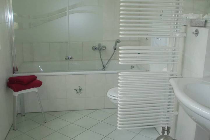 Ferienwohnung für 3 Personen, mit Terrasse und Garten in Cotta - 3