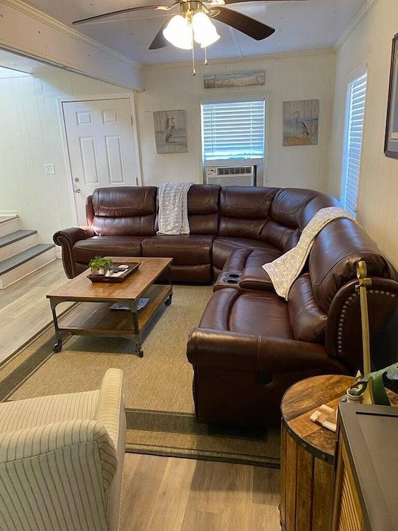 Get Bent Lodge - A Cypress Cove, Venice La houseboat With Starlink Wifi! in Plaquemines Parish