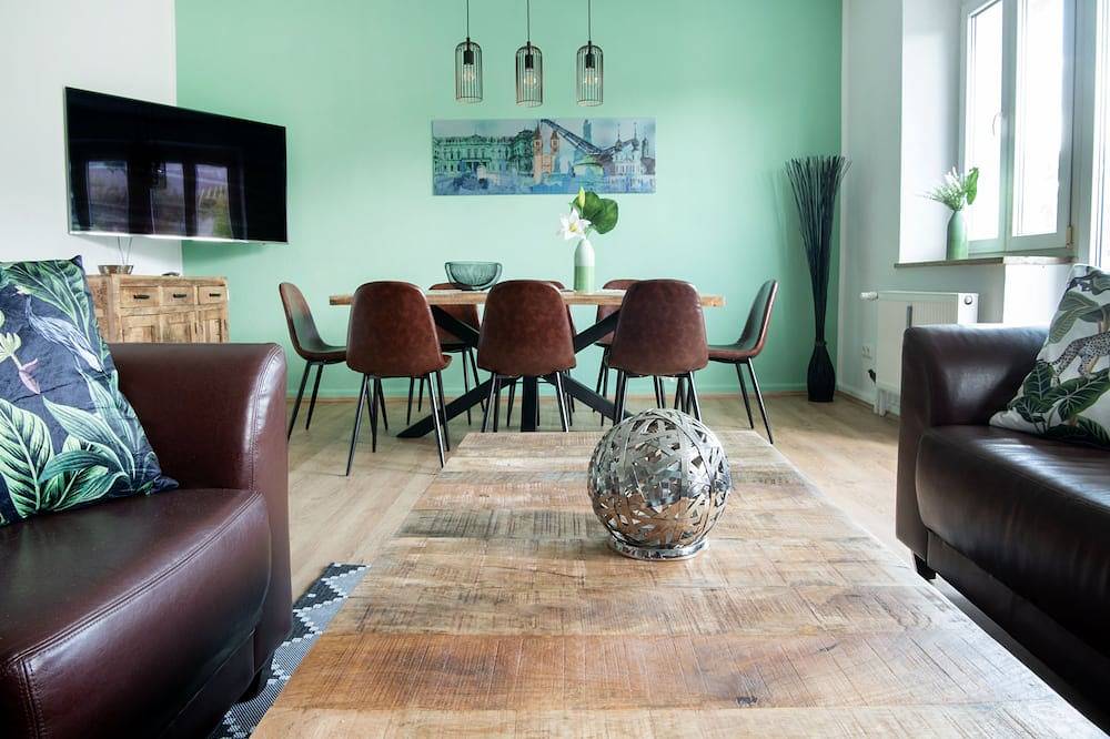 Ganze Wohnung, Ferienwohnung Panorama mit Festungsblick in Würzburg, Fränkisches Weinland