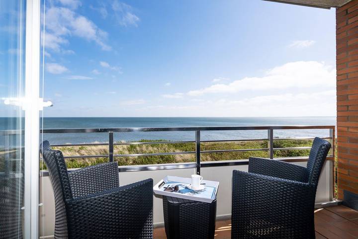 Ganze Wohnung, Modernes App. mit Balkon, Meerblick, Pkw-Stellplatz, Wlan. Haustiere erlaubt. in List (Sylt), Sylt