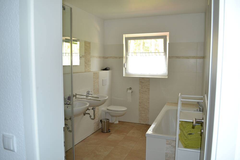 Ganze Wohnung, Berlin ist immer eine Reise wert 2! in Dahlwitz-Hoppegarten, Hoppegarten