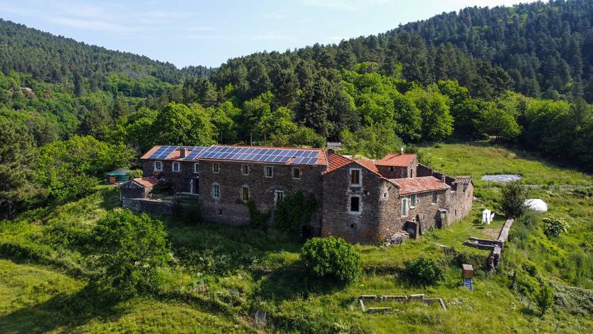 Gîte pour 4 personnes, avec jardin