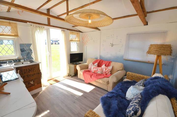 Chalet for 4 people, with garden in Leysdown