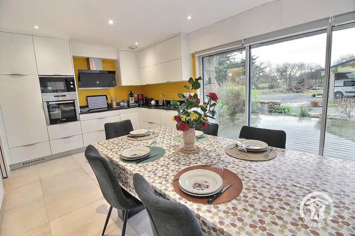 Gîte pour 4 personnes, avec jardin et terrasse à Plouguiel - 4