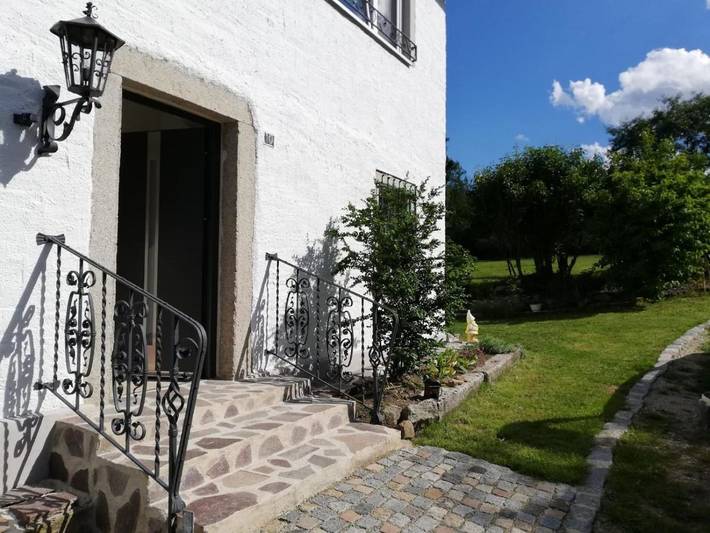 Ferienwohnung für 2 Personen, mit Terrasse und Garten sowie Ausblick in Tröstau