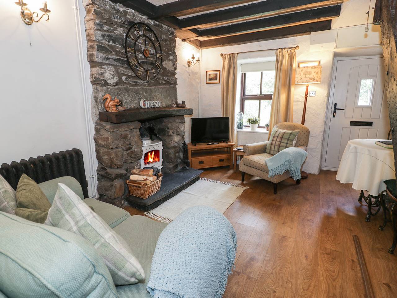 Squirrel Cottage in Betws-y-Coed, Snowdonia