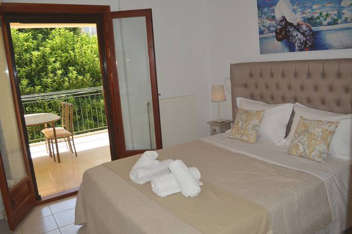 Gîte pour 4 personnes, avec vue sur l’océan et balcon dans Pýlos