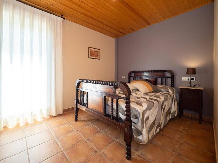 Maison de campagne pour 2 personnes, avec Balcon et Terrasse ainsi que Jardin et Vue sur le lac à Sopeira
