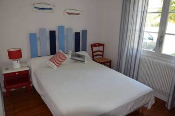 Maison De Vacances pour 4 Personnes dans Arès, Bassin d'Arcachon, Photo 2