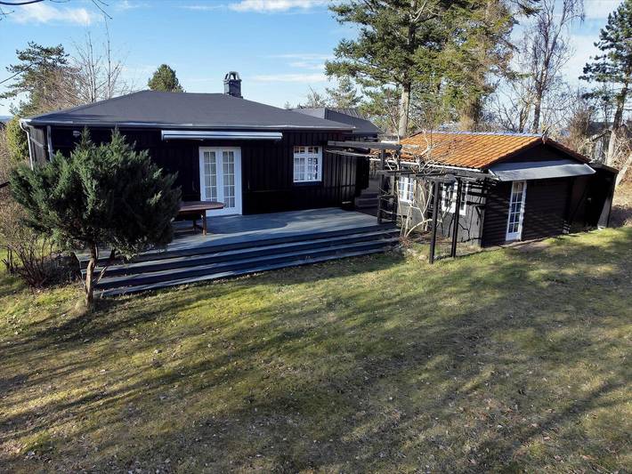 Ferieudlejning for 2 personer, med terrasse i Fårevejle