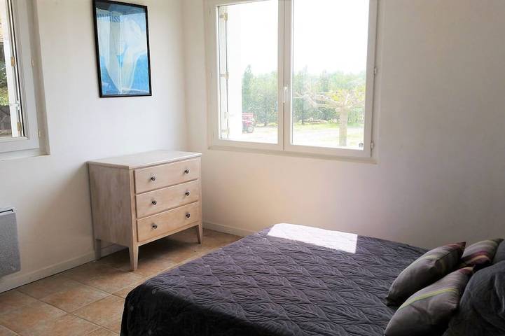 Location de vacances pour 6 personnes, avec jardin et terrasse à Tourbes - 3