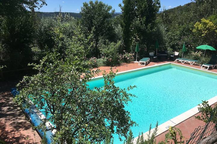 Casa vacanza per 15 persone, con giardino e terrazza, con animali domestici - 1