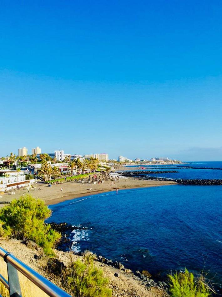 Entire apartment, D-Enjoy The Sea And Pool In Playa De Las Americas in San Eugenio Alto, Adeje