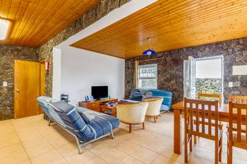 Casa De Férias para 5 Pessoas em São Mateus, Ilha do Pico, Foto 2