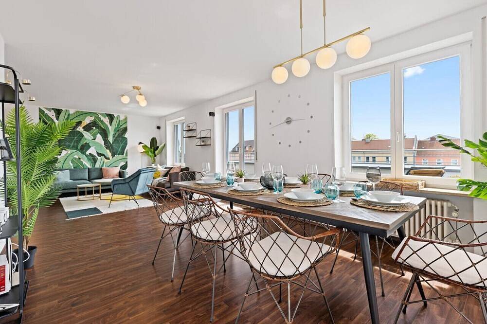 Entire apartment, Arbio I Penthouse Augsburg with Jacuzzi in Augsburg-Innenstadt, Augsburg