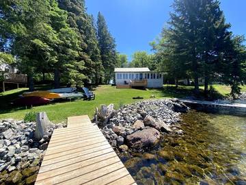 Cabin Rentals And Lodges for 6 Guests in Rideau Lakes, Ontario, Picture 3