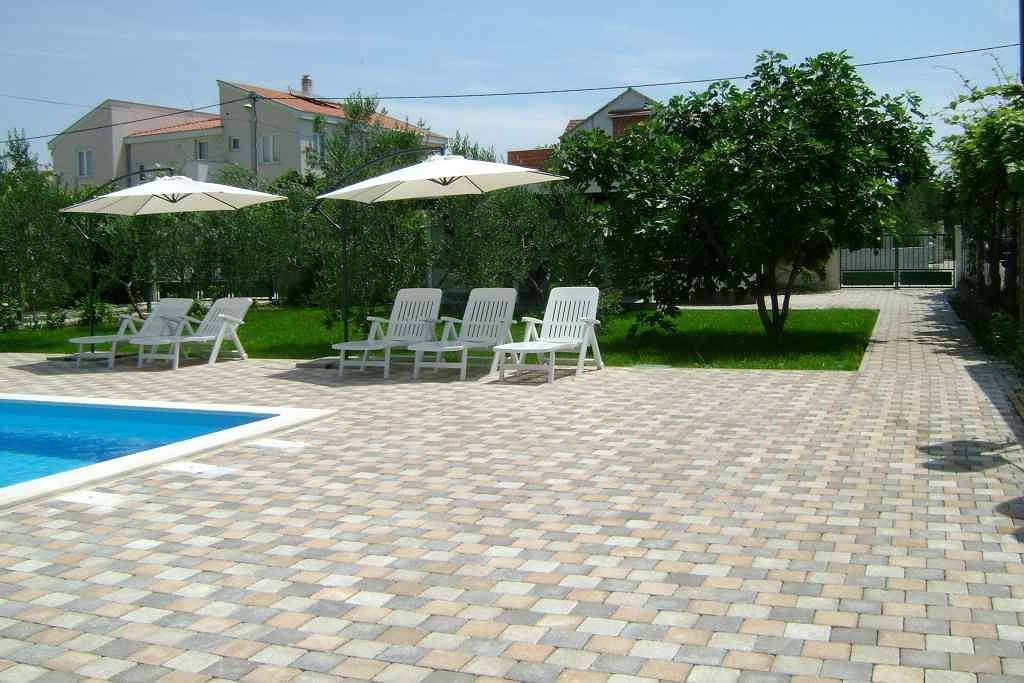Apartamento vacacional entero, Apartamento de vacaciones con piscina  in Biograd na Moru, Region de Zadar