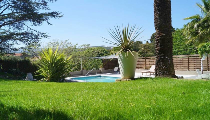 Chambre d’hôte pour 2 personnes, avec jardin ainsi que piscine et vue à Cassis - 4
