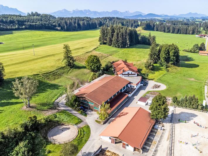 Ferienwohnung für 3 Personen, mit Ausblick und Balkon sowie Garten, mit Haustier in Lechbruck am See