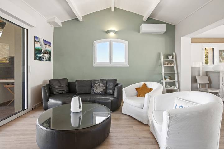 Villa con piscina per 8 persone, con giardino e balcone in Costa Azzurra