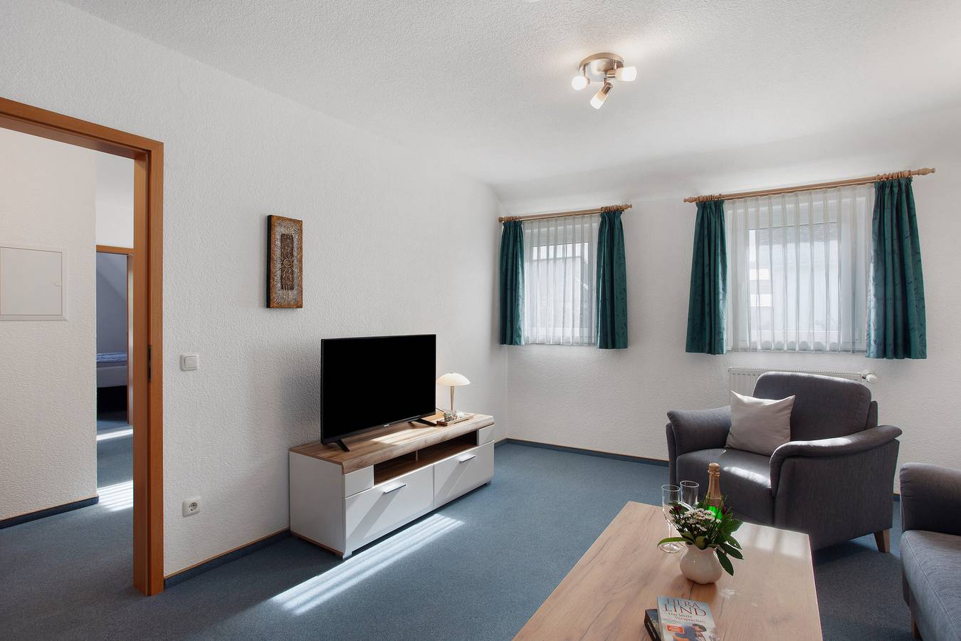 Entire apartment, Apartment 'Fewo B - Orenberg' with Mountain View, Shared Garden and Wi-Fi in Willingen, Upland