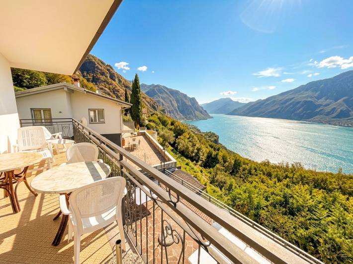 Ferienhaus für 5 Personen, mit Balkon und Seeblick am Gardasee - 4