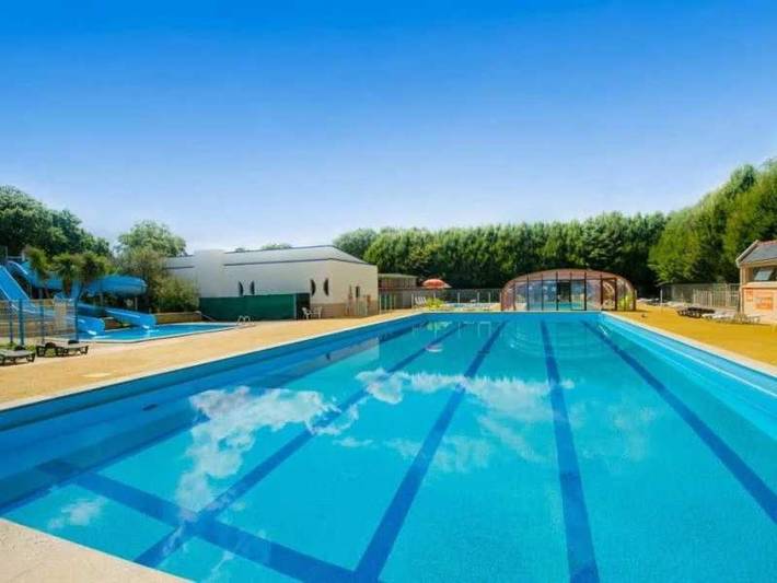 Location de vacances pour 6 personnes, avec Bassin pour enfant et Piscine à Saint-Yvi - 3