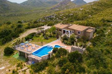 Finca mit Hund für 6 Personen, mit Pool und Garten, mit Haustier in Artà