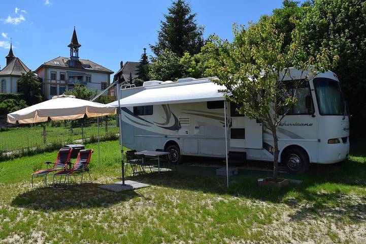 Mobil home pour 6 personnes à Chevroux (Vaud)